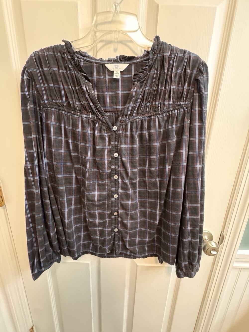 Time And Tru XL Button Blouse Blue Black Plaid Ruffles Balloon Sleeve Smocking
